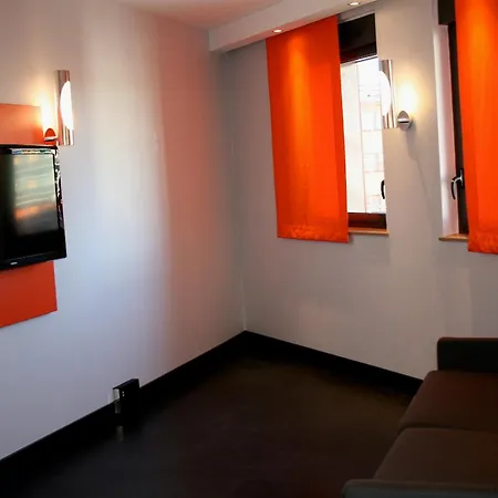 Ibis Styles Romans-valence Gare Tgv 3*