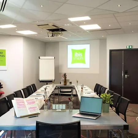 Hotel Ibis Styles Romans-valence Gare Tgv Alixan