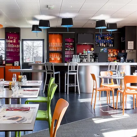 Отель Ibis Styles Romans-valence Gare Tgv