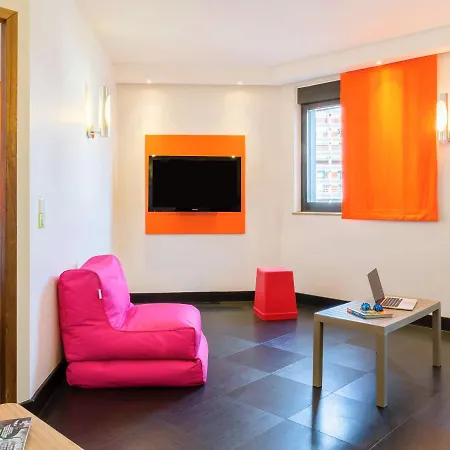 Ibis Styles Romans-valence Gare Tgv 3* Alixan