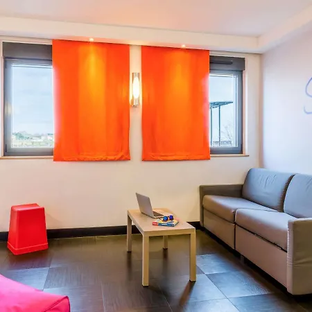 Ibis Styles Romans-valence Gare Tgv Alixan