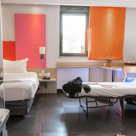Ibis Styles Romans-valence Gare Tgv 3*