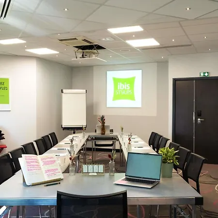 Ibis Styles Romans-valence Gare Tgv 3*