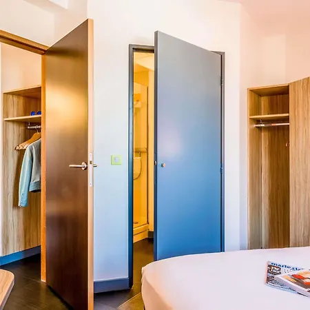 Ibis Styles Romans-valence Gare Tgv 3*