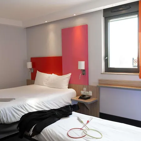 Ibis Styles Romans-valence Gare Tgv Alixan