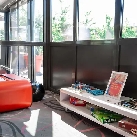 Ibis Styles Romans-valence Gare Tgv فندق 3*