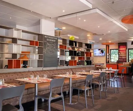Ibis Styles Romans-valence Gare Tgv 알리산