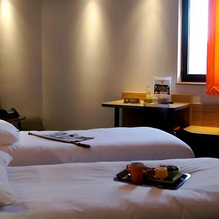 Ibis Styles Romans-valence Gare Tgv